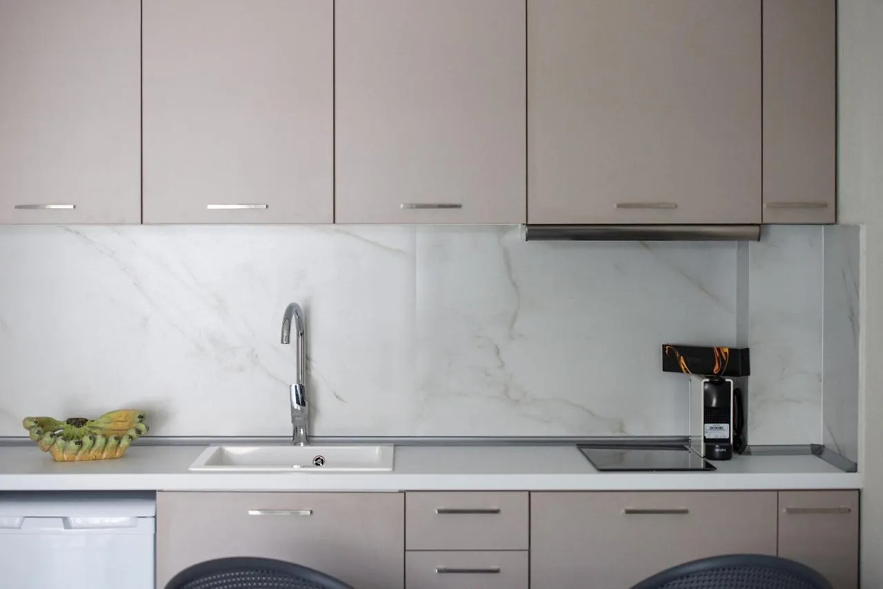 Crist Luxury Apartments Nea Poteidaia