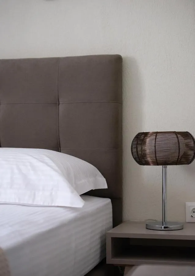 Crist Luxury Apartments Nea Poteidaia