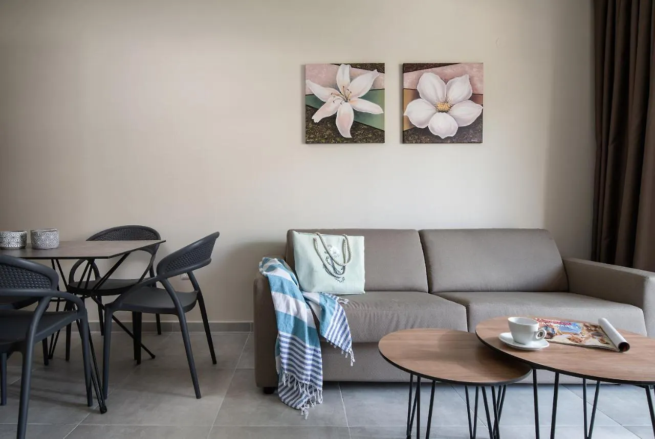 Crist Luxury Apartments Nea Poteidaia